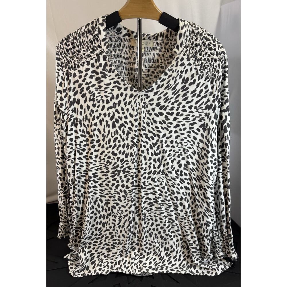 Women's Black White Leopard‎ Print Long Sleeve Smocked Top L